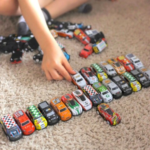 WOOPIE Zestaw Aut Wyścigowych Autka w Pudełku 50 el