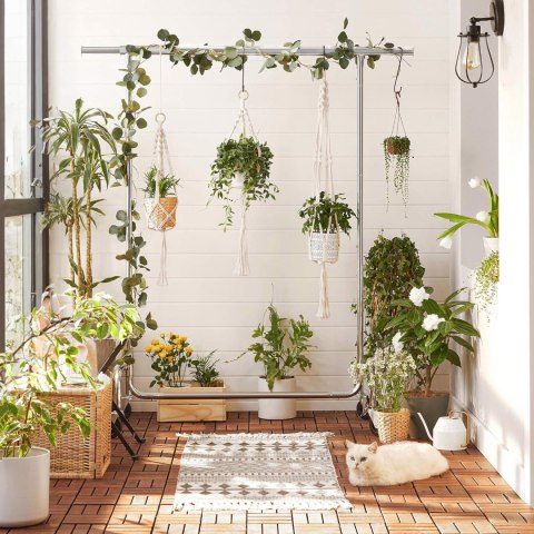 Wieszak mobilny na kółkach HARUN chromowany